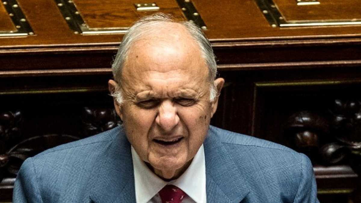 Immagine di Che silenzio su un piccolo grande scandalo