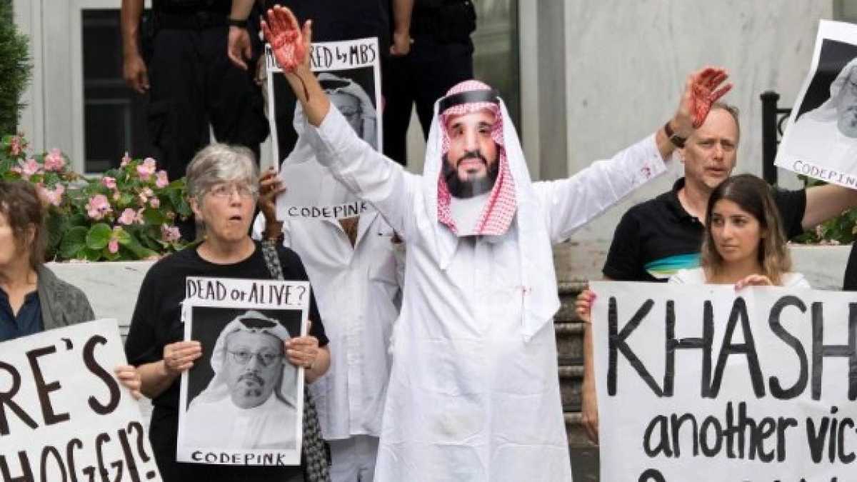Immagine di Trump parla con il re saudita della questione Khashoggi