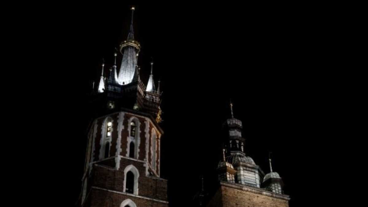 Immagine di C'è un libro da leggere per non farci fare la fine della Polonia