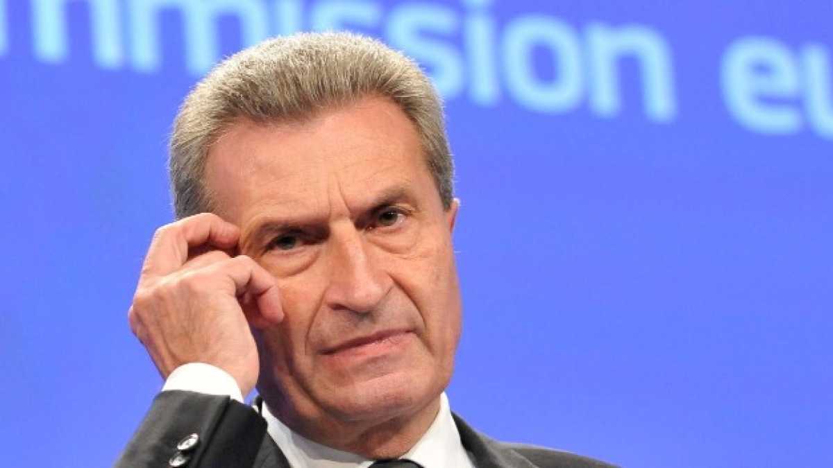 Immagine di L'avvertimento di Oettinger e l'attentato in Crimea. Di cosa parlare a cena