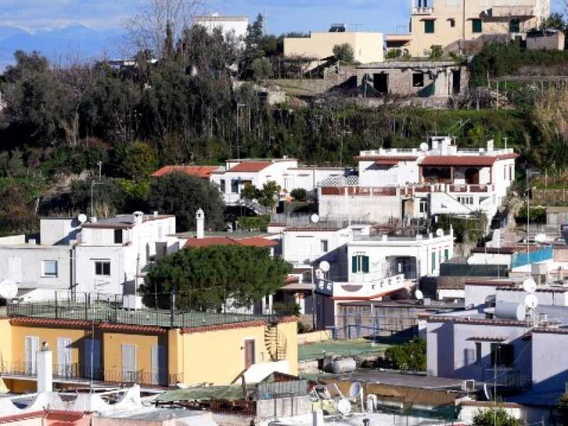 Ischia dopo il terremoto dell'agosto 2017 (foto LaPresse)