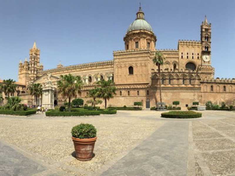 Il duomo di Palermo (foto Pixabay)