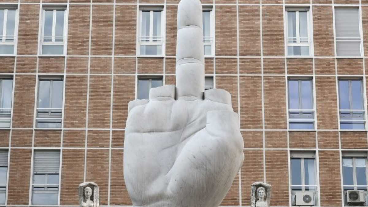 Immagine di La Borsa di Milano in calo in attesa del verdetto dell'Ue