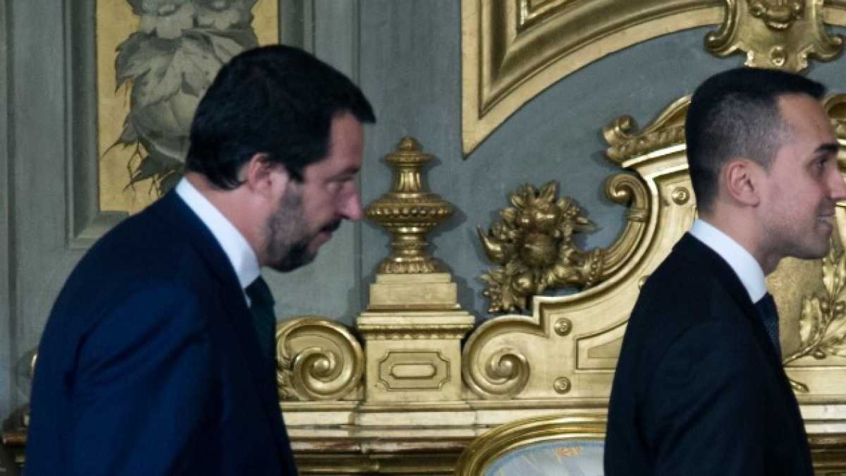 Immagine di La sfida tra Di Maio e Salvini a chi attacca di più l'Europa