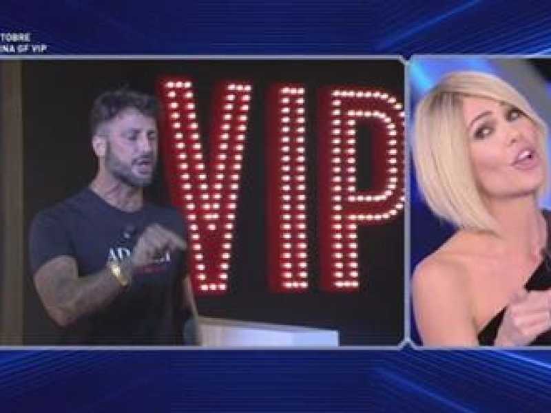 Il vero scontro che aspettavamo al Grande Fratello Vip: Ilary vs Corona