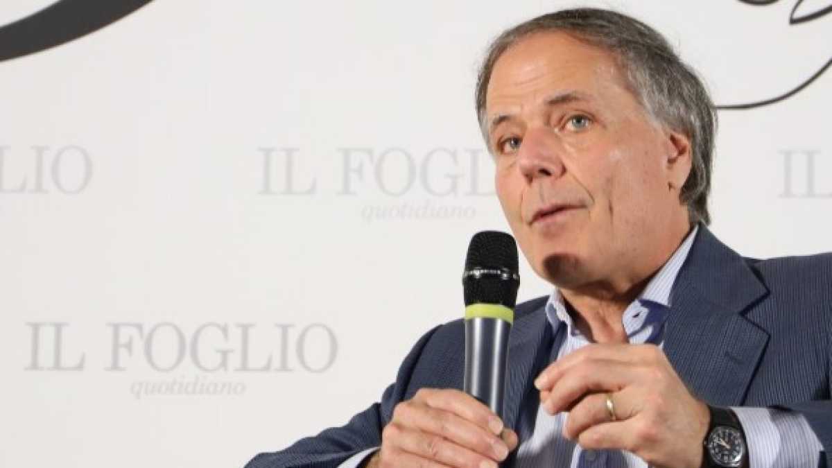Immagine di "Uscire dall'ambiguità sull'euro", dice Moavero alla Festa del Foglio