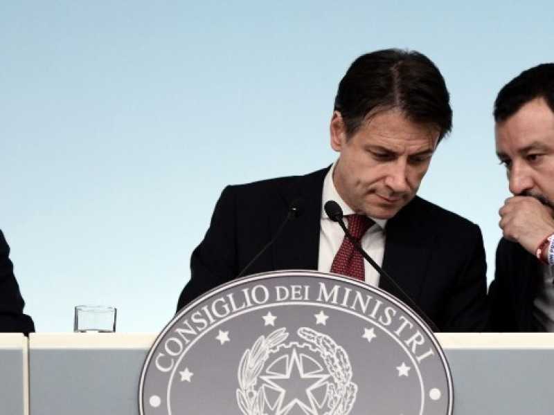 Giuseppe Conte, Luigi Di Maio e Matteo Salvini (foto LaPresse)
