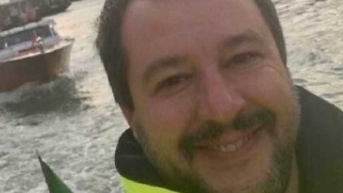Immagine di Il tragico selfie di Salvini a Venezia