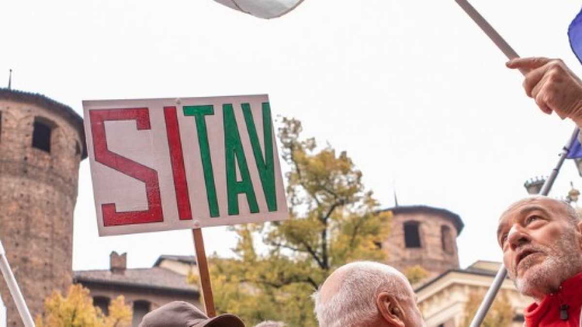 Immagine di A Torino c'è chi dice sì. E adesso scende anche in piazza
