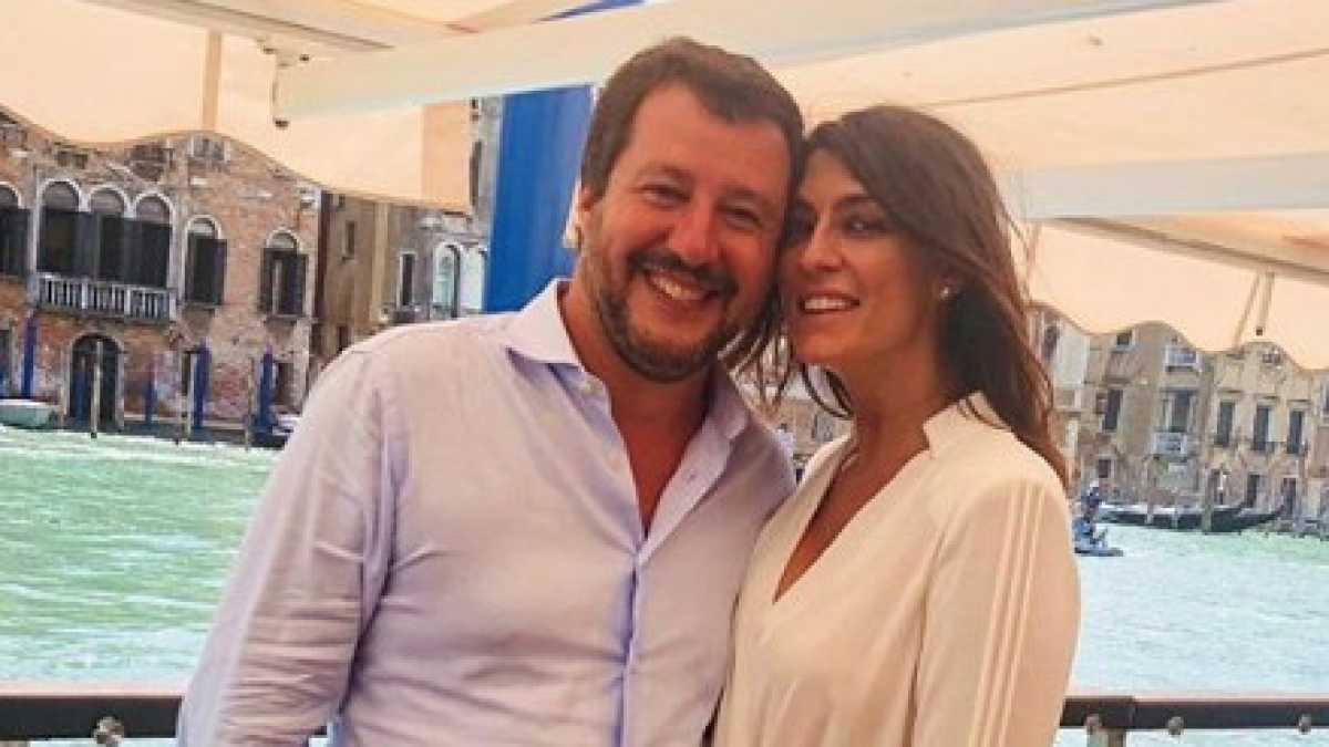 Immagine di Salvini, Isoardi e la strategia del selfie - In difesa di Matteo