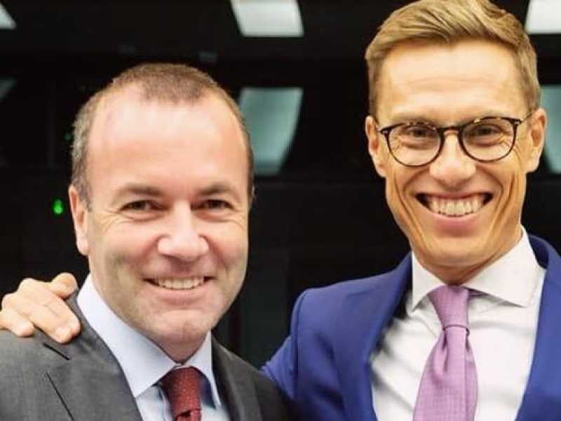Manfred Weber assieme ad Alexander Stubb in un'immagine prese dal profilo Facebook di Weber 