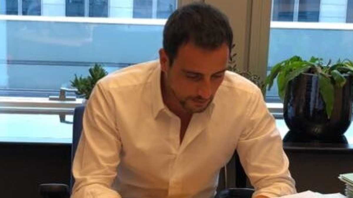 Immagine di Ascesa e declino di Marco Valli, il grillino anti-Draghi