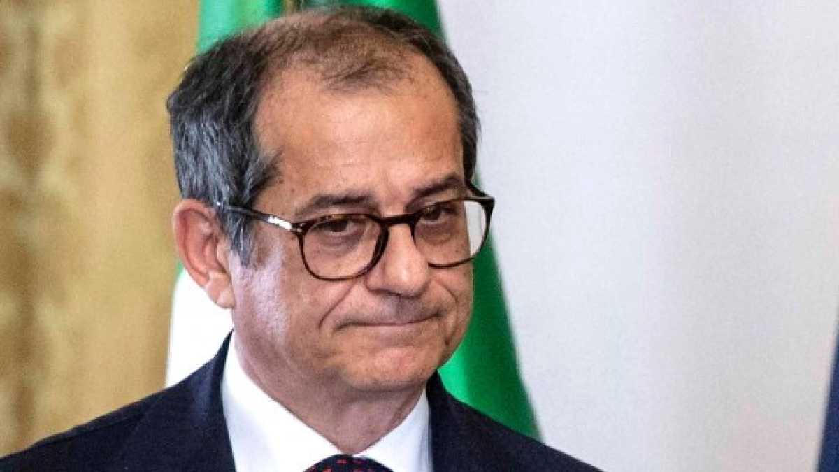 Immagine di Le risposte arrangiate di Tria e il referendum su Atac. Di cosa parlare stasera a cena