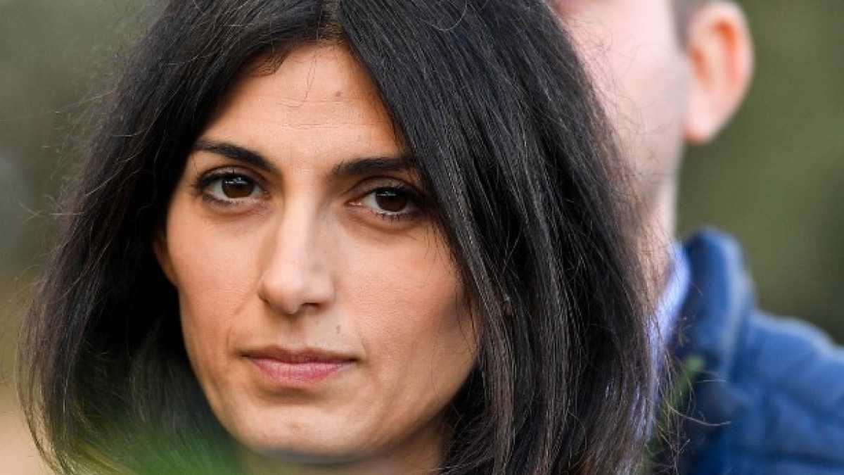 Immagine di Si scrive Raggi ma si legge Di Maio