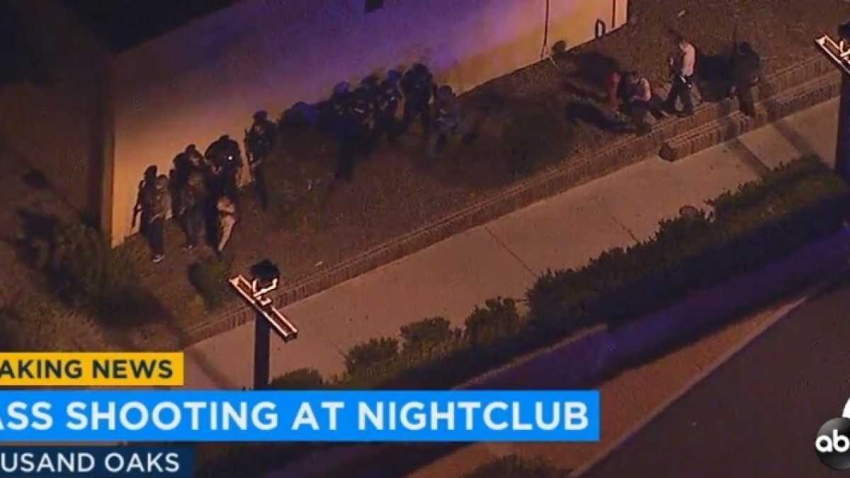 Immagine di Sparatoria in un club in California: dodici morti. Ucciso l'assalitore