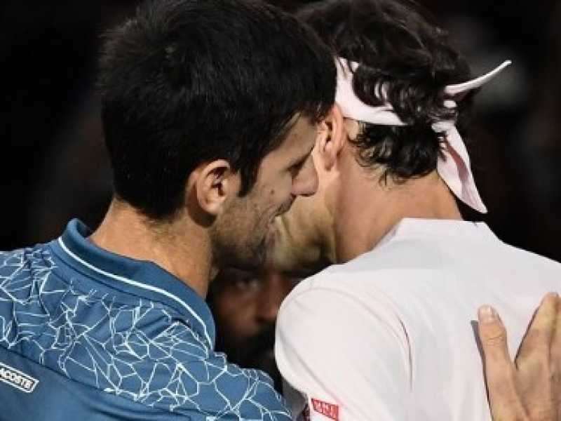 Nole Djokovic e Roger Federer (foto LaPresse)