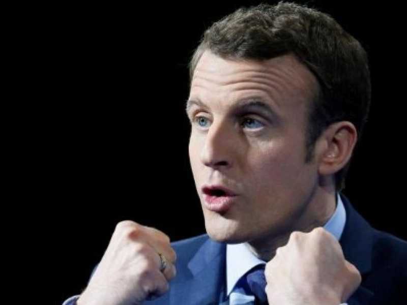 Francia, Emmanuel Macron in campagna elettorale (foto LaPresse)