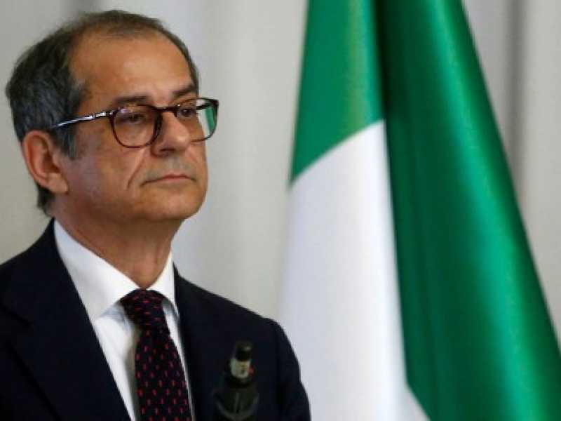 Il ministro dell'Economia, Giovanni Tria (foto LaPresse)