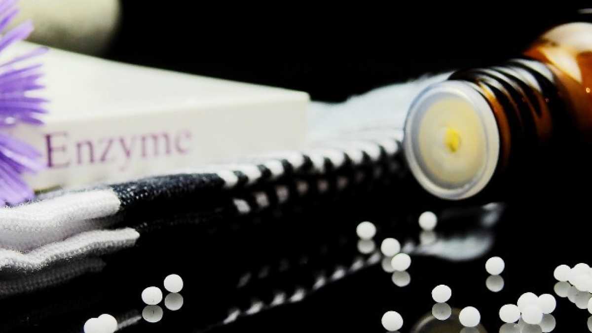 Immagine di La torta che non c’è, ma che si vuole distribuire. Omeopatia: botta e risposta