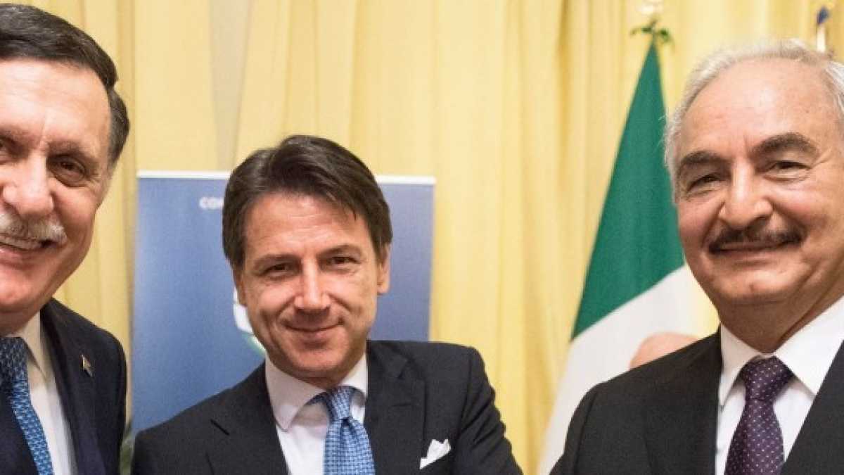 Immagine di Per la Libia c’è solo una foto ricordo (già vista) e i rischi sono aumentati