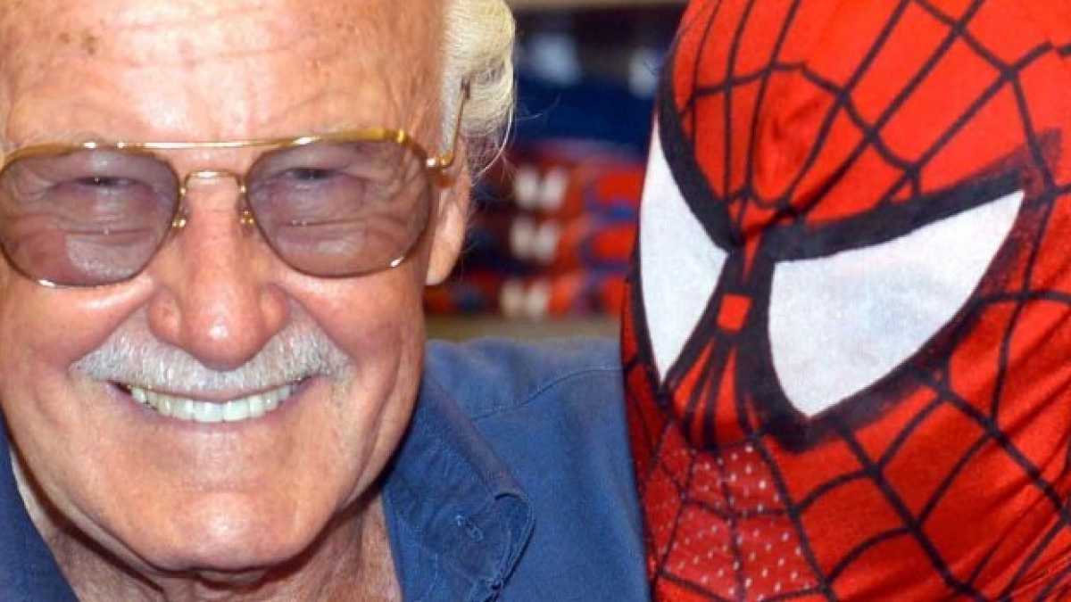 Immagine di Stan Lee, come Spider-Man