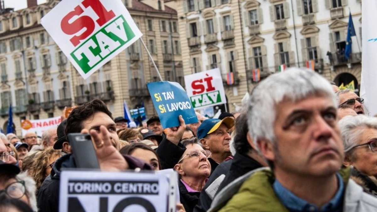 Immagine di Torino si è svegliata. Chi le vuole bene si opponga ai No del M5s