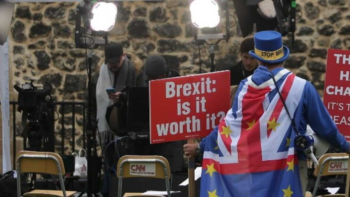 Immagine di Quanto è doloroso accorgersi che i tuoi politici ti hanno ingannato?