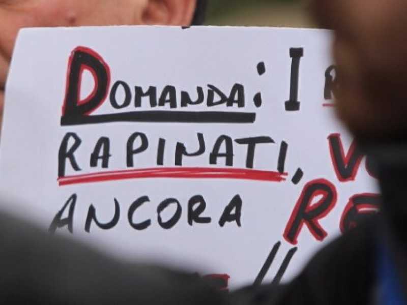 Una manifestazione dei risparmiatori nel 2015. Foto LaPresse
