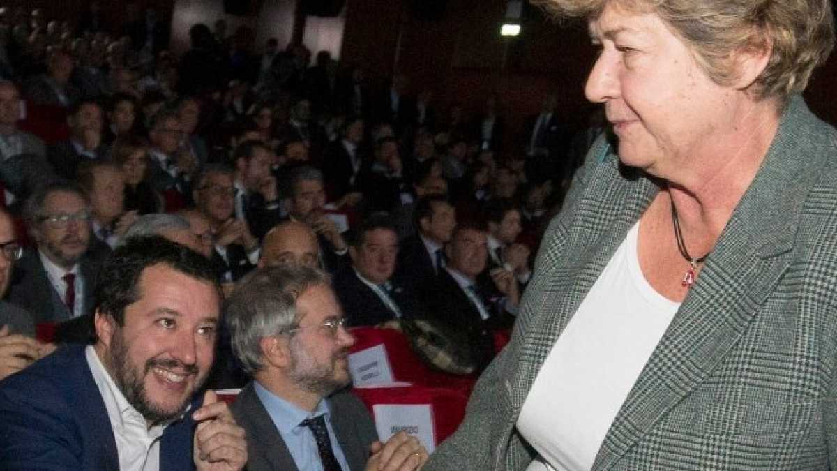Immagine di La sinistra del Medioevo ha un inconfessabile eroe: si chiama Salvini