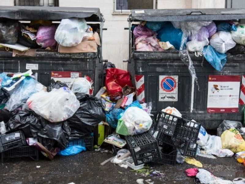 La firma del protocollo sui rifiuti e Berlino contro i sauditi