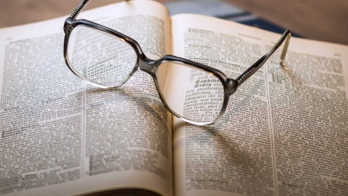 Immagine di Dio benedica la cultura differente