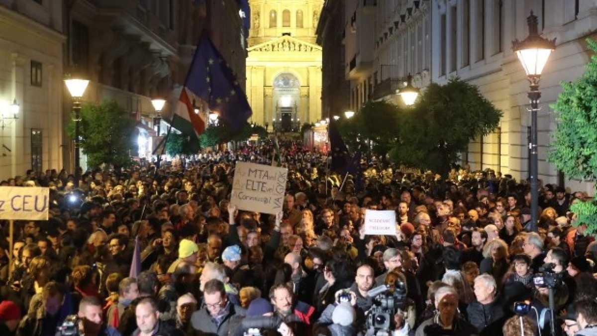 Immagine di Lo scandalo tutto europeo della chiusura dell’Università di Soros