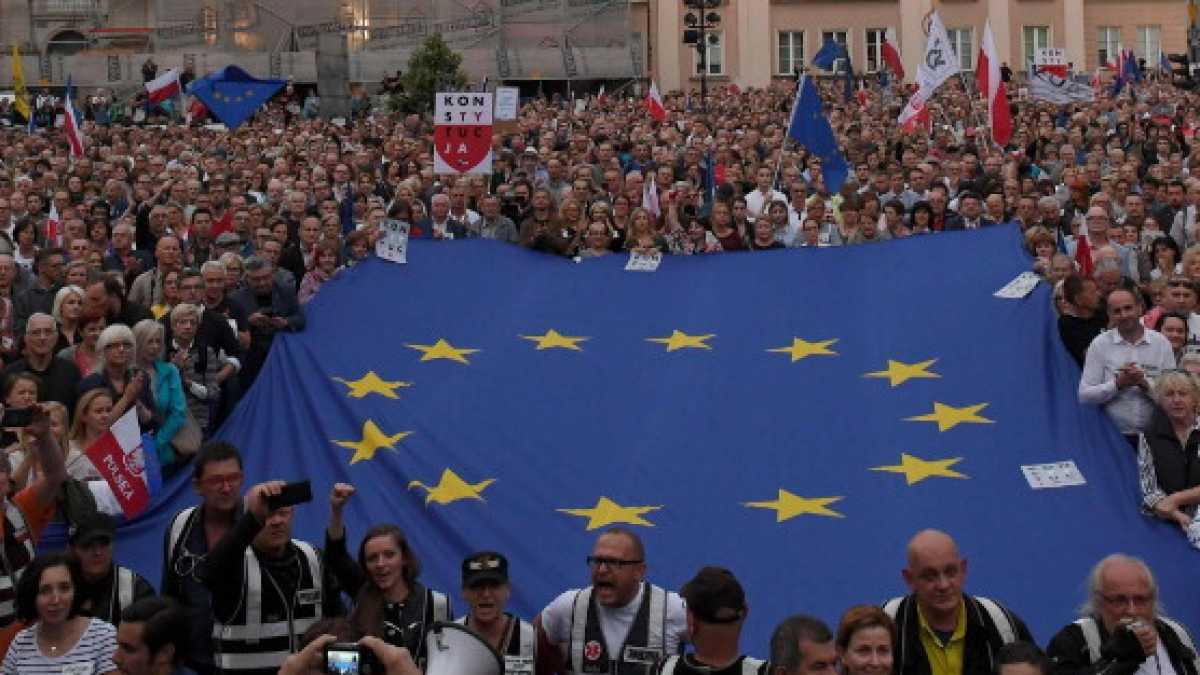 Immagine di Guarda un po’ quanti euroscettici sono assaliti dalla realtà