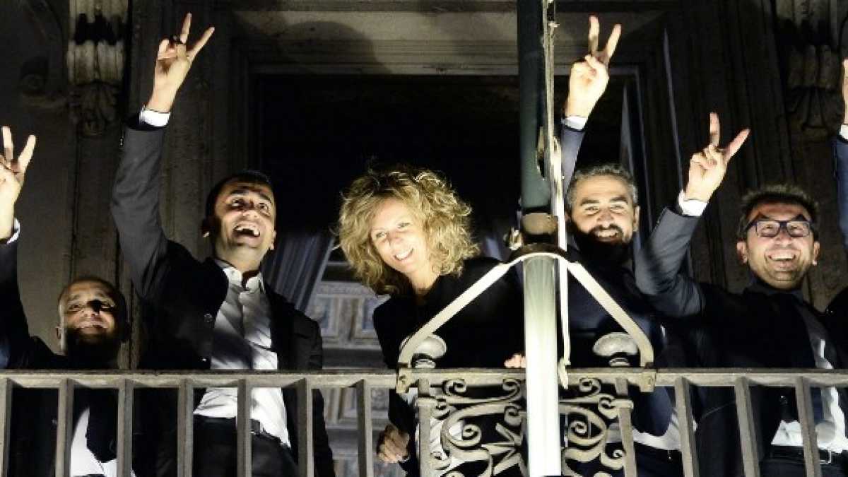 Immagine di Ecco la ruspa populista. Mai così tanti danni in così poco tempo