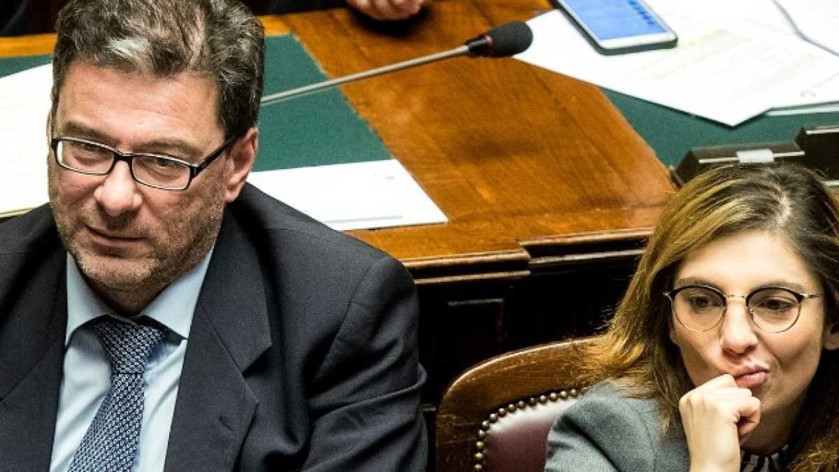 Immagine di Manovra incerta. Cambiano i toni ma nessuno vuole mollare