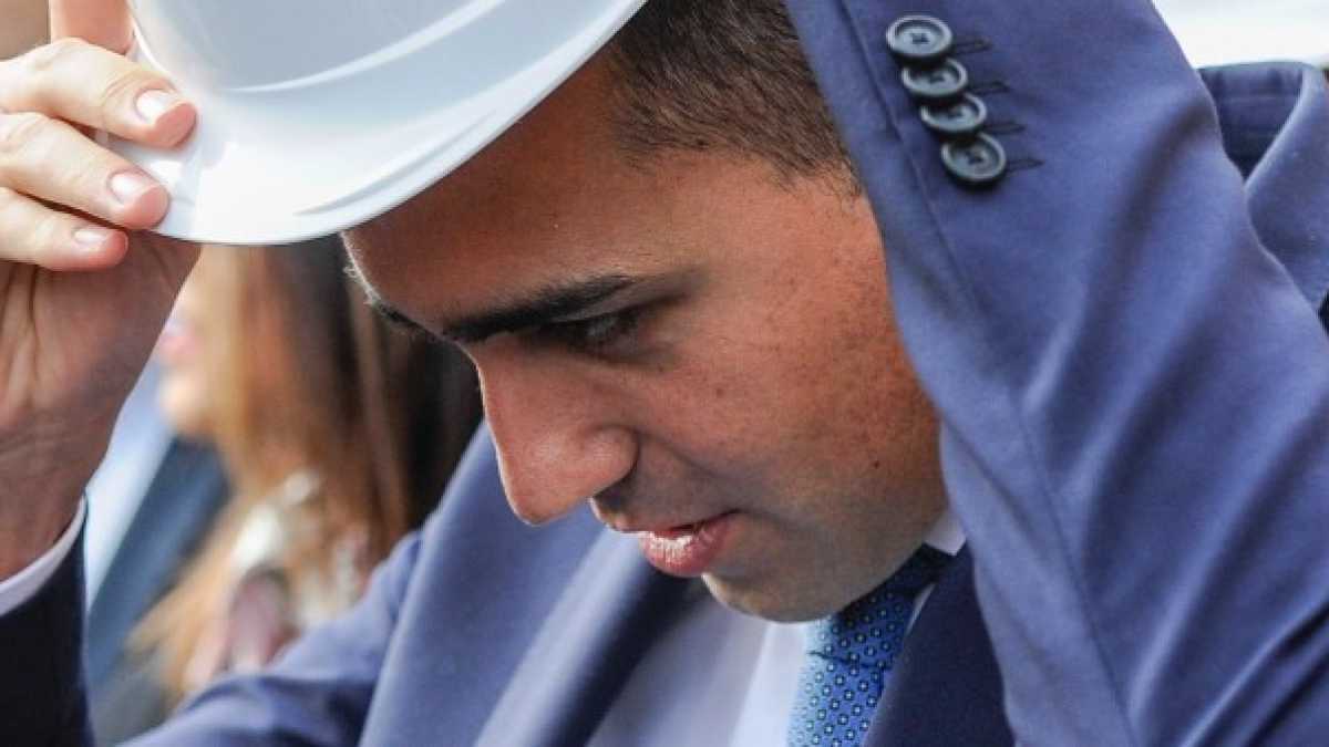 Immagine di La fabbrica del nero è il governo