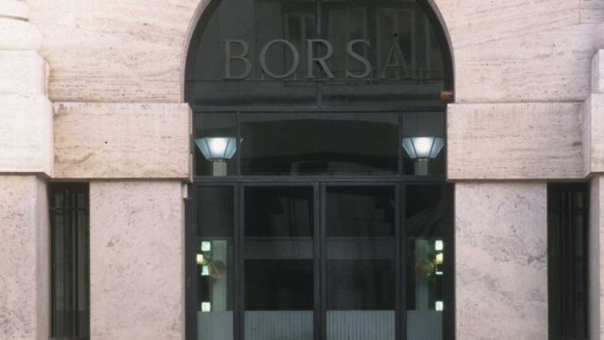 Immagine di Altalena Piazza Affari