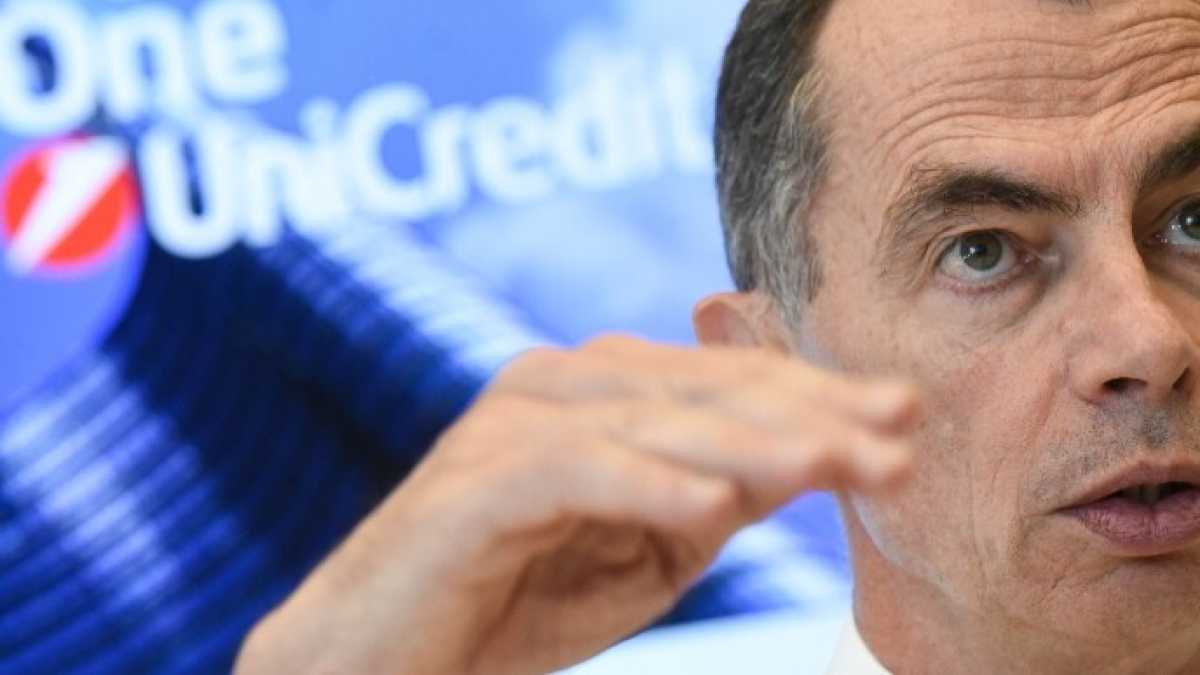 Immagine di Mustier spiega lo spread a Di Maio