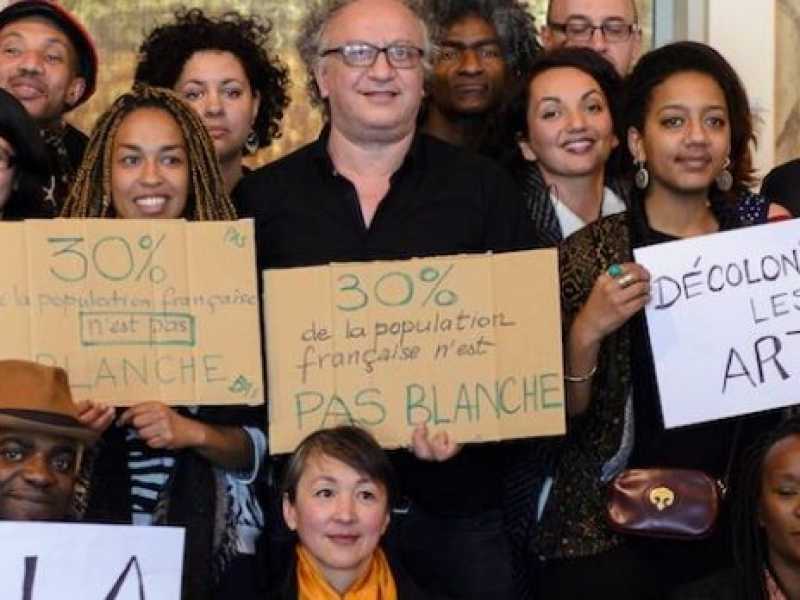 Foto dalla pagina Facebook del movimento D&eacute;colonisons les arts!