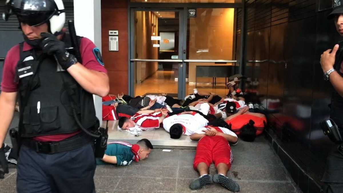 Immagine di Dai, parlatemi ancora della poesia di River-Boca