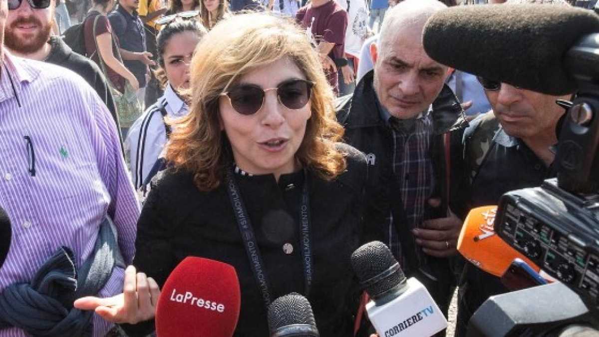 Immagine di La manina di Laura Castelli
