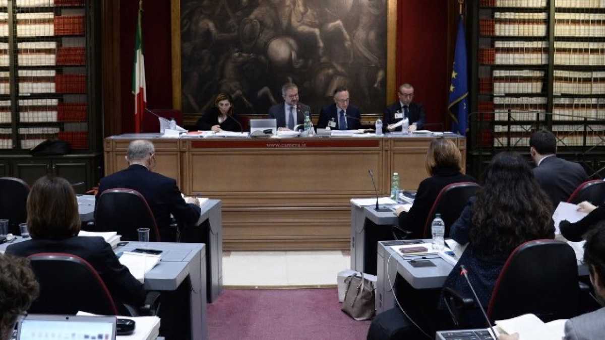 Immagine di Un ufo per manovra