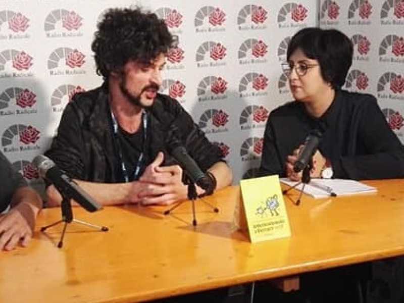 Il corner di Radio Radicale a Ferrara, durante il festival di Internazionale. Foto dalla pagina Facebook di Radio Radicale