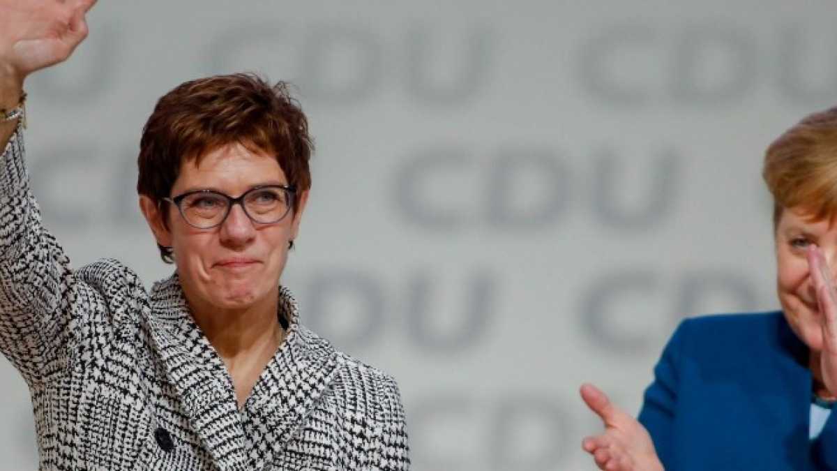 Immagine di Contro la politica shitstorm servono i grandi partiti. Ce lo insegna il dopo Merkel