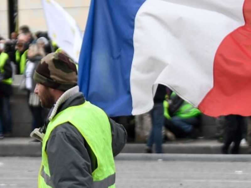 Le manifestazioni dei gilet gialli ieri a Parigi (foto LaPresse)