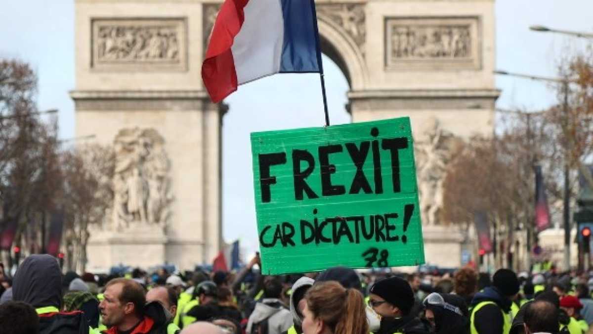 Immagine di Gilet gialli, Tav, Scala. Contro i sovranisti c’è un’amica geniale di nome Europa