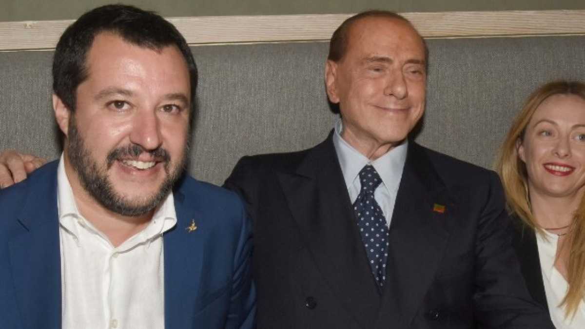 Immagine di La pericolosa acrobazia del Truce