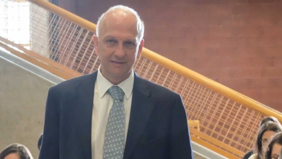 Immagine di Bussetti, il ministro grigioverde