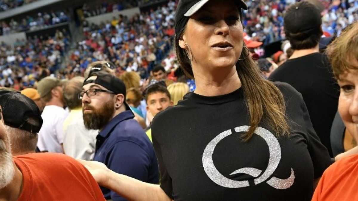 Immagine di Nella testa di QAnon, il complotto che avvelena la politica americana