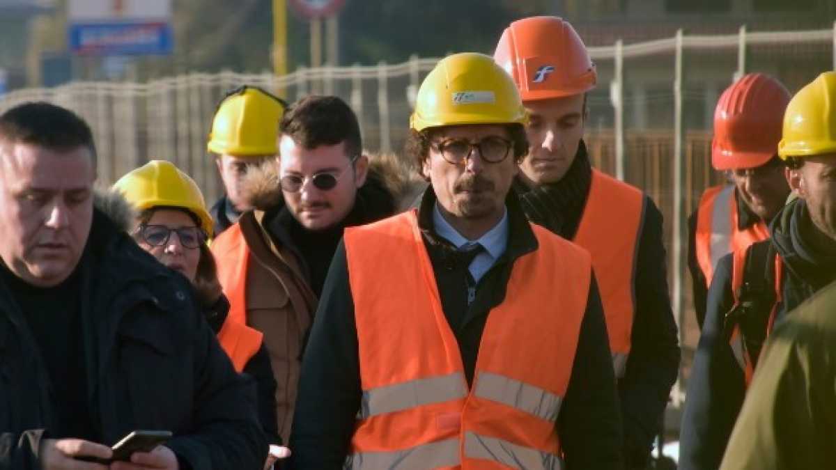 Immagine di La rivolta contro Toninelli della commissione sulle grandi opere